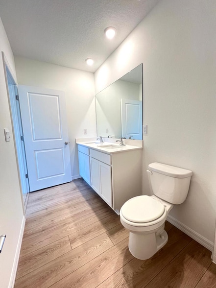 Building Photo - 32508 Midsummer Night Ln