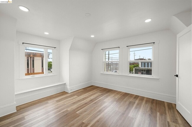 Building Photo - 2804 Adeline St
