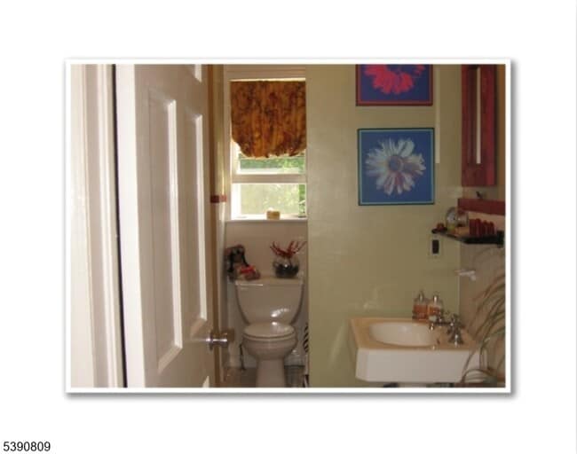 Building Photo - 177 Ashland Ave