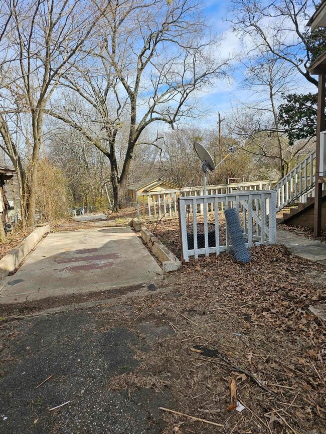 Building Photo - 207 Afton St