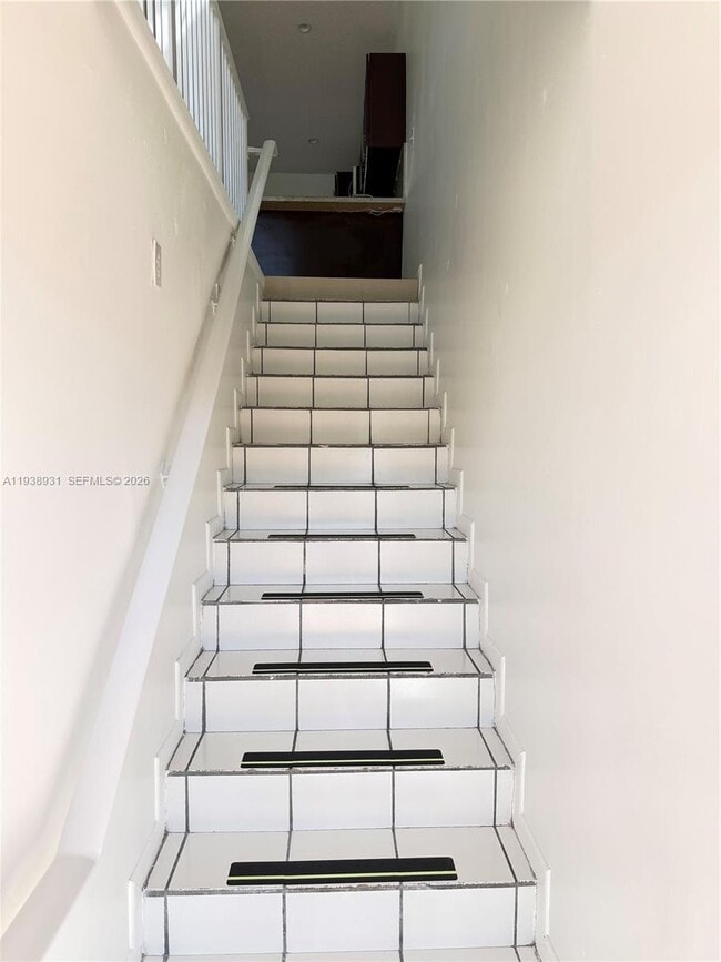 Building Photo - 3375 W 76th St