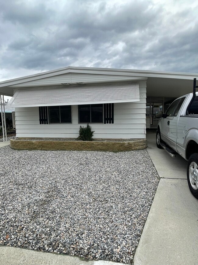 Building Photo - 270 San Mateo Cir