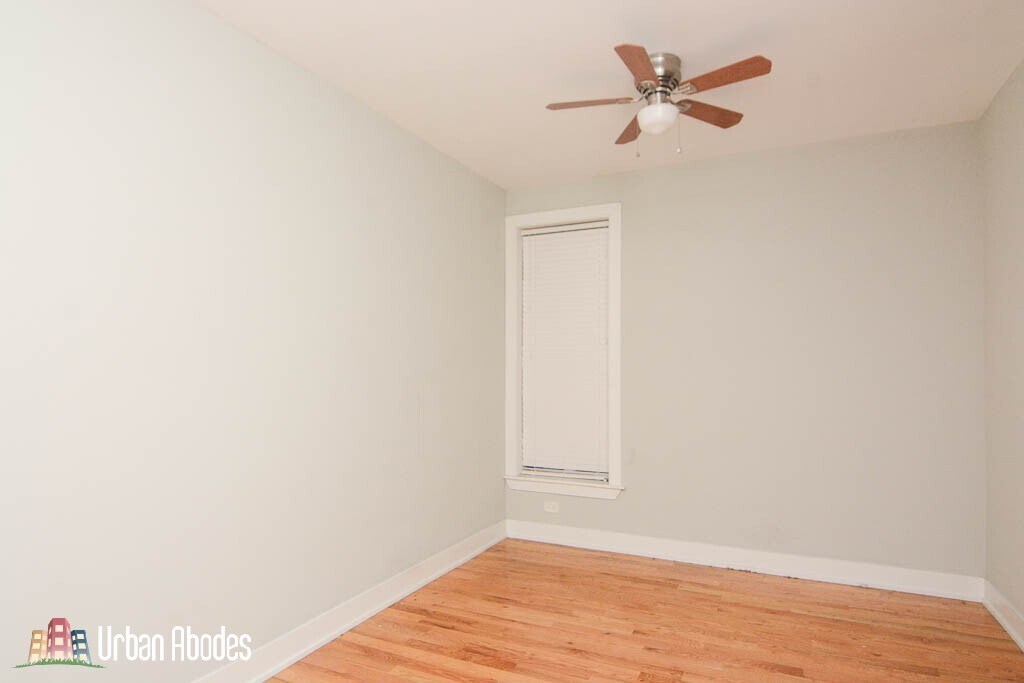 Building Photo - 629 W Oakdale Ave