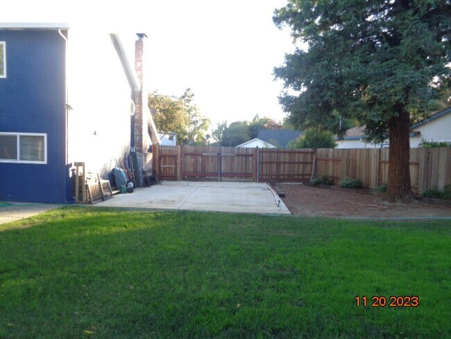 Building Photo - 720 Devonshire Ct