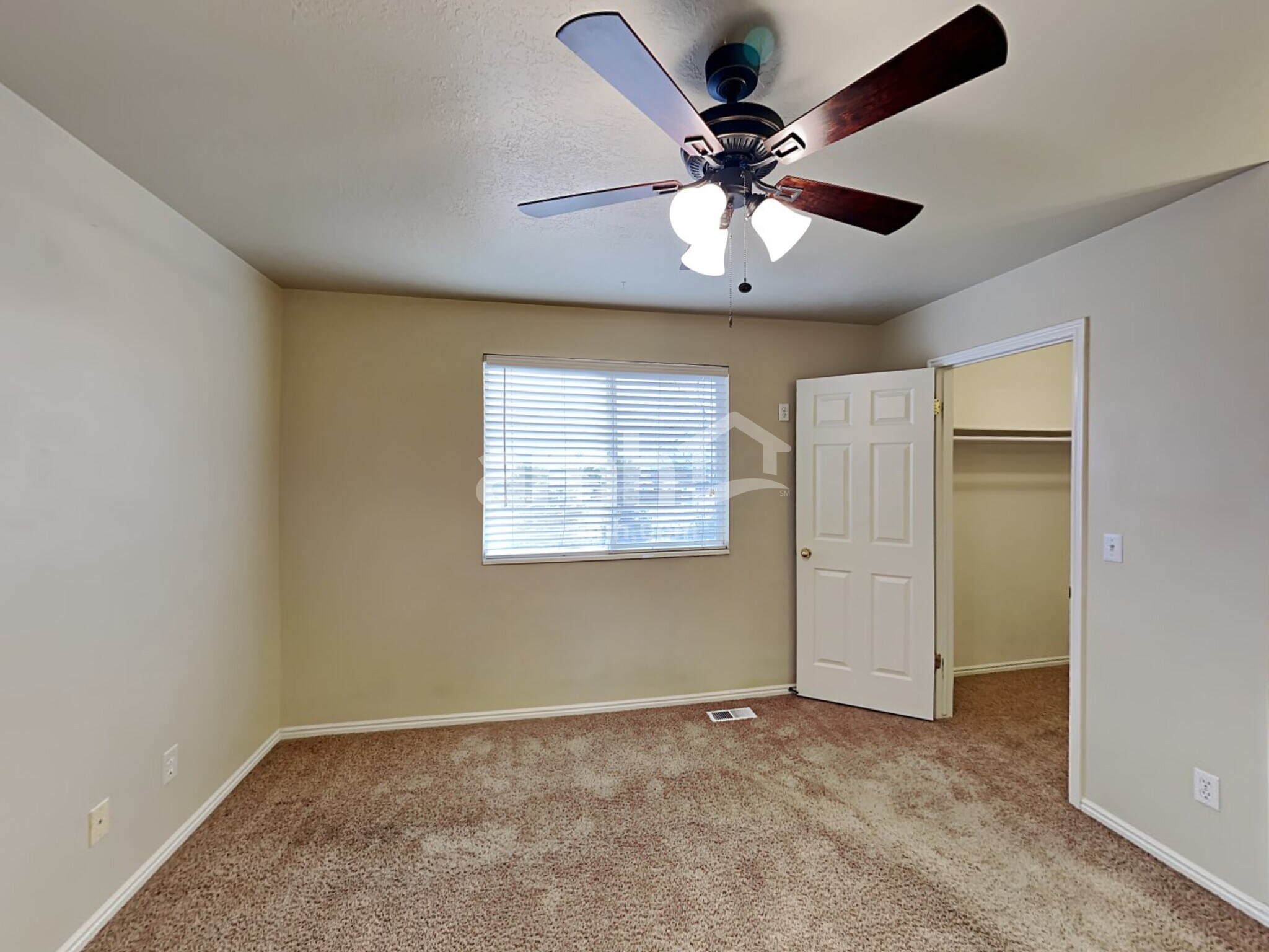 Building Photo - 911 N 2350 W