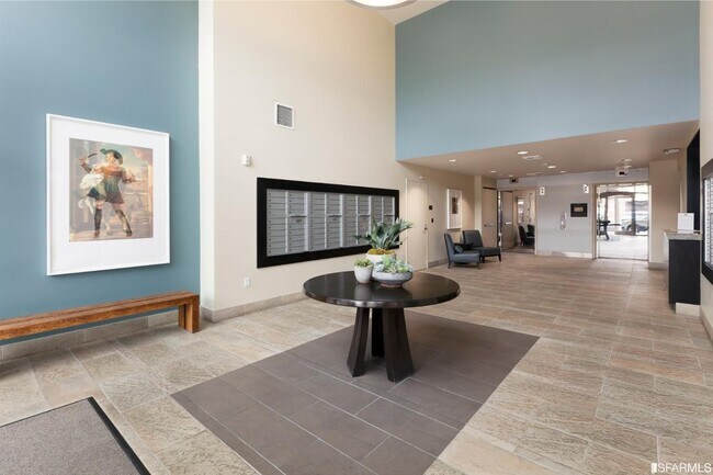 Building Photo - 55 Page St