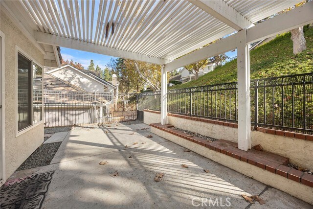 Building Photo - 532 S Westford St