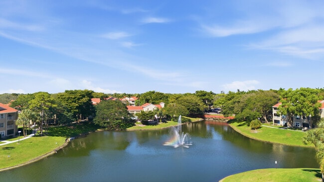 Building Photo - 2070 Homewood Blvd