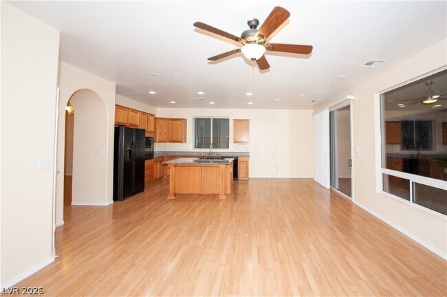 Building Photo - 11768 Del Sur Ave