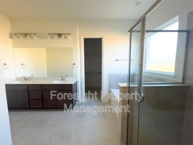 Building Photo - 3228 Willena Rd