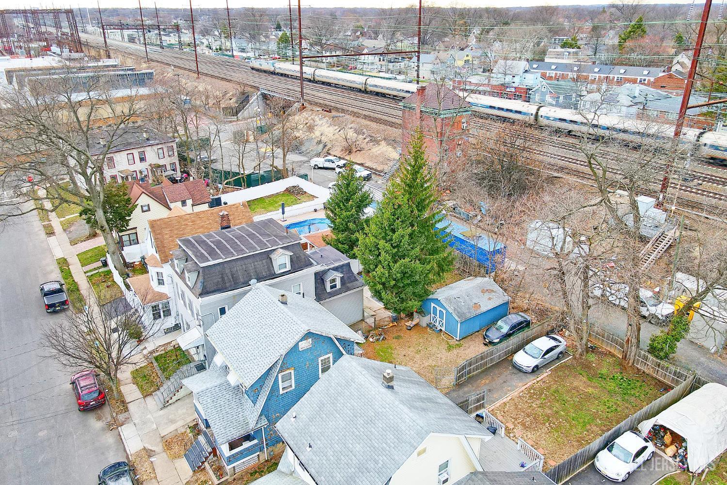 Building Photo - 1076 Fulton St