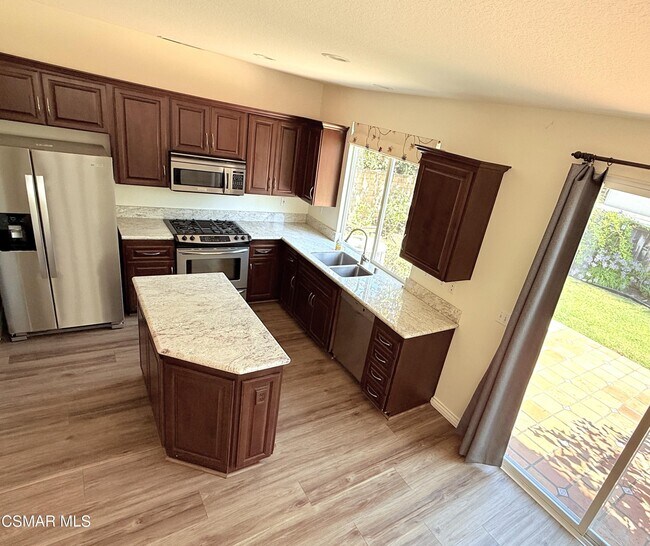 Building Photo - 3851 Alex Ct