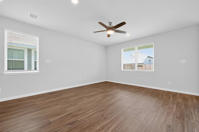 Building Photo - 2348 Mooneye Ct