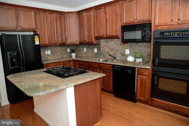 Building Photo - 41898 CINNABAR