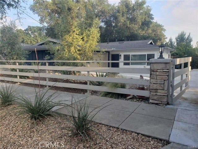 Building Photo - 124 Cedar St