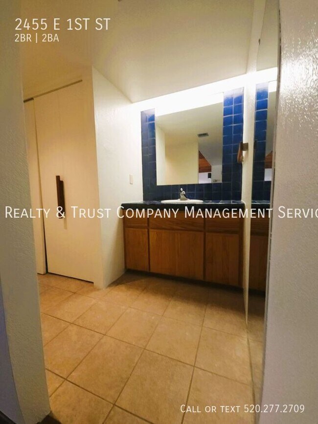 Building Photo - 2455 E 1st St