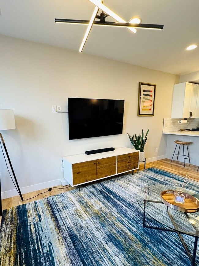 Building Photo - 1788 W 32nd Ave