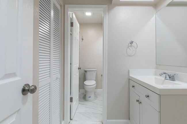 Building Photo - 7750 SW 10th Ct