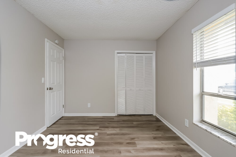Building Photo - 1162 Fernlea Dr