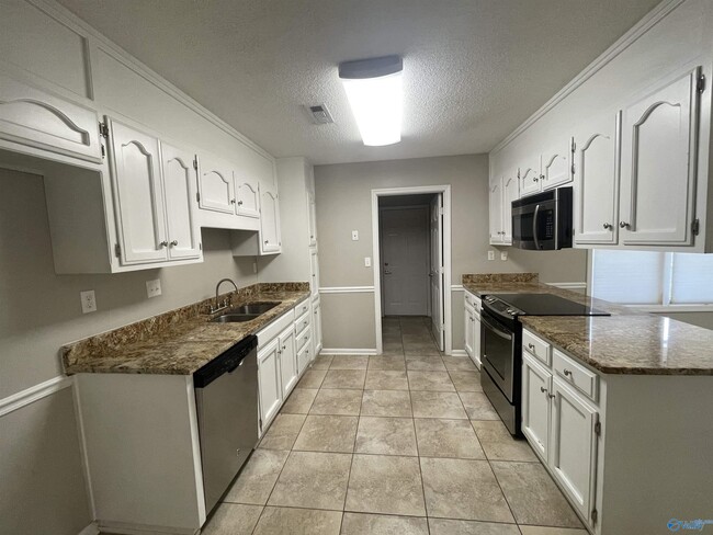 Building Photo - 109 Medicine Bend Dr