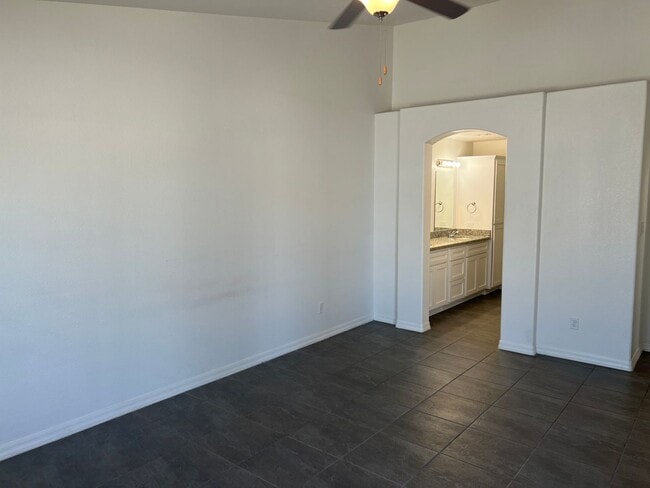 Building Photo - Large Corner Lot home with 3 full size bed...