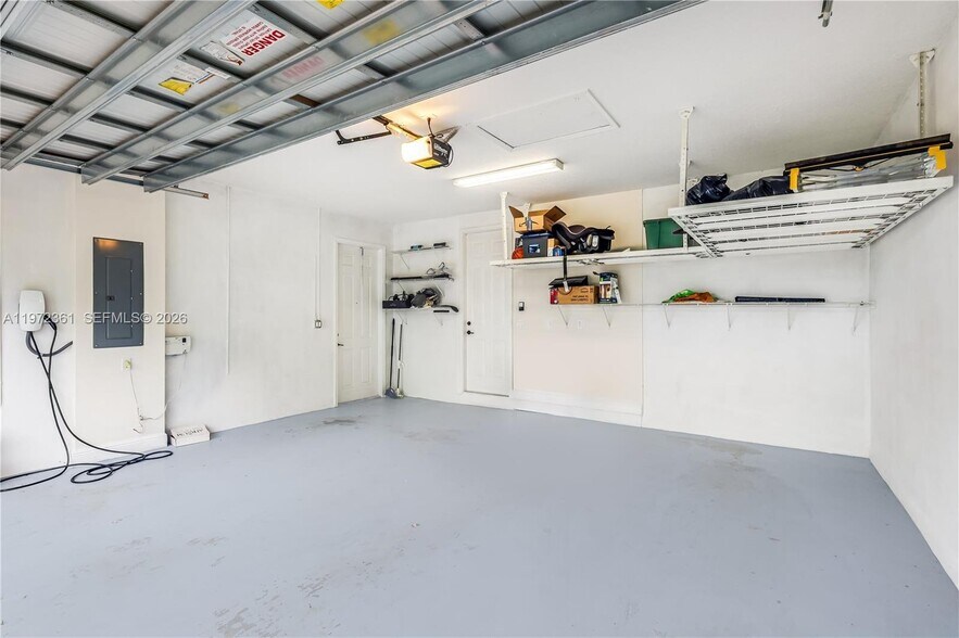 Building Photo - 3700 NW 84th Way