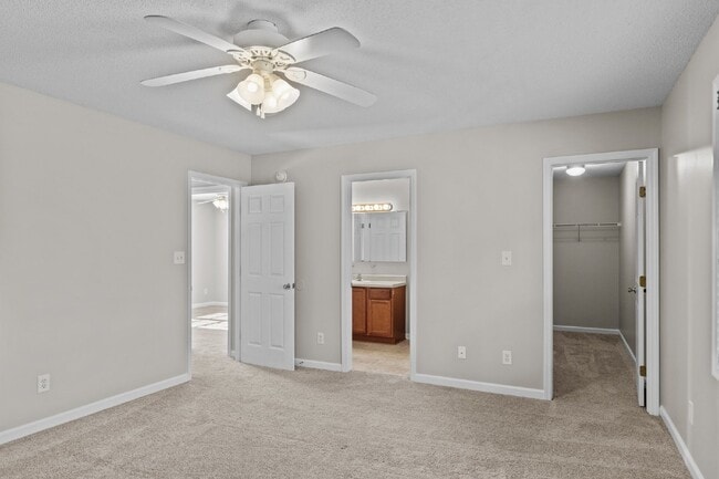 Building Photo - 178 Kelly Cir