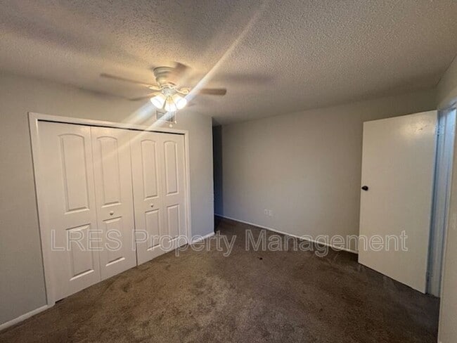 Building Photo - 163 Clear Lake Cir