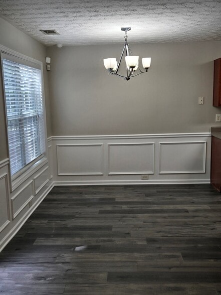 Building Photo - 6327 Lake Valley Point