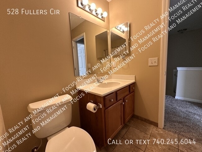 Building Photo - 528 Fuller's Cir