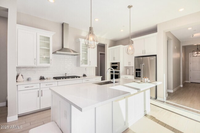 Building Photo - 1882 N 140th Dr