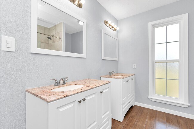 Building Photo - 13406 Splintered Oak Dr
