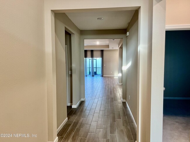 Building Photo - 7512 Chervil St