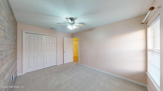 Building Photo - 281 Village Green Ave