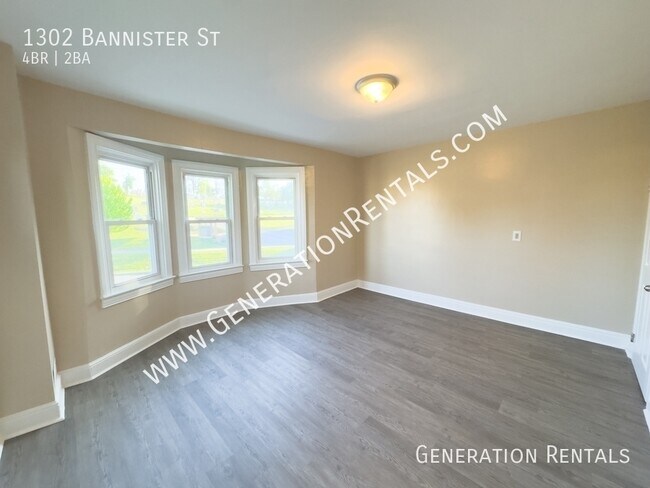 Building Photo - 1302 Bannister St