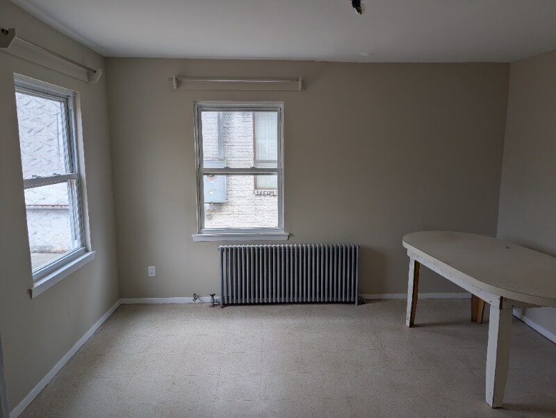 Building Photo - 136 Duffy Ave