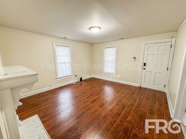 Building Photo - 914 Seaboard St