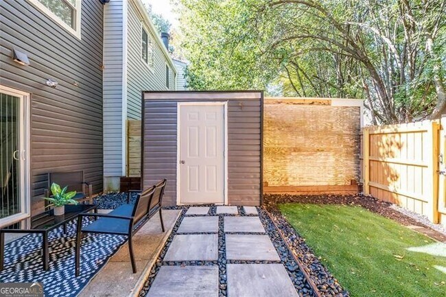 Building Photo - 859 Regal Path Ln