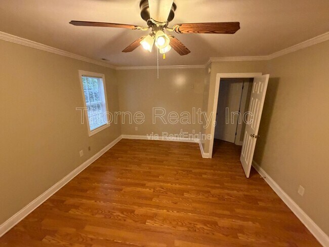 Building Photo - 113 Charlotte Ave