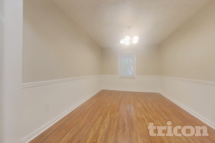 Building Photo - 297 N Briar Ridge
