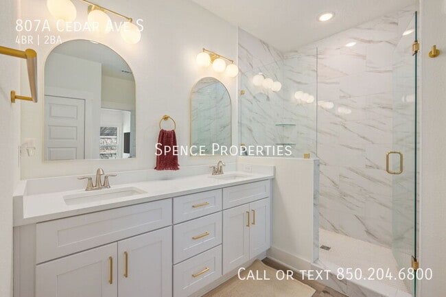 Building Photo - 807A Cedar Ave S