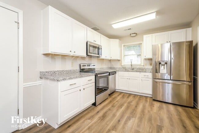 Building Photo - 5312 Carolwood Dr