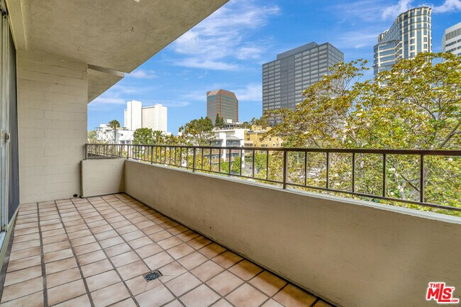 Building Photo - 1300 Midvale Ave