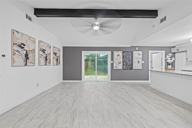 Building Photo - 12007 Sharpcrest St