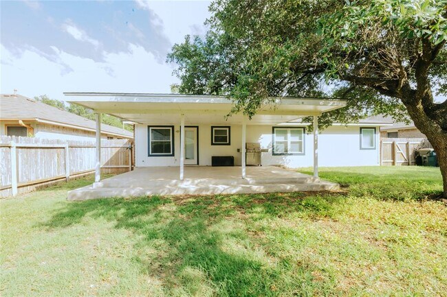 Building Photo - 17506 Bottle Springs Ln
