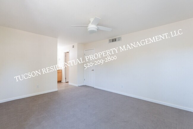 Building Photo - 6651 N Campbell Ave