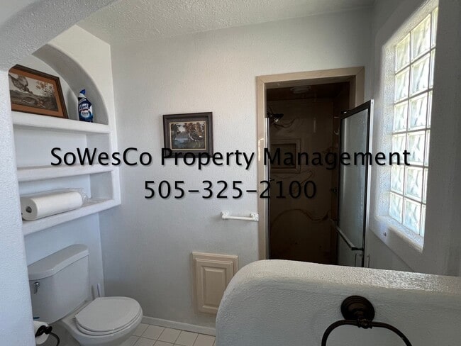 Building Photo - FULLY FURNISHED 4 Bedroom 2 Bath with Breathtaking Views