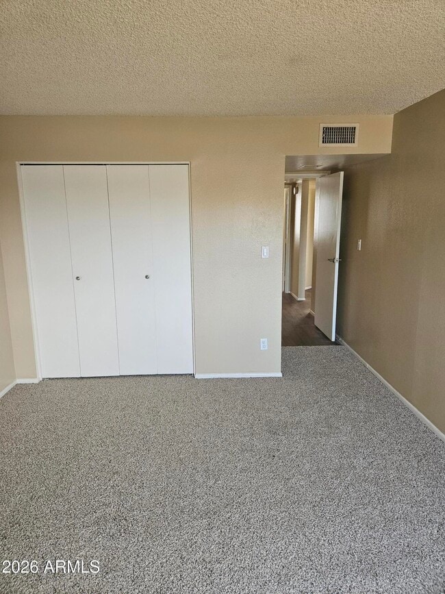 Building Photo - 885 N Granite Reef Rd