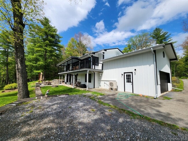Building Photo - 53 Lake Pleasant Rd