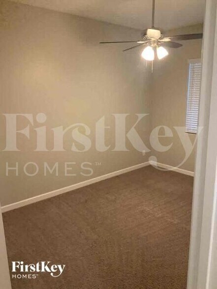 Building Photo - 19731 W Jackson St